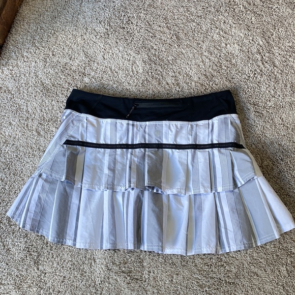 Lululemon Run: Pace Setter Skirt 8 Tall Groovy Stripe Nimbus / Black - Picture 8 of 10